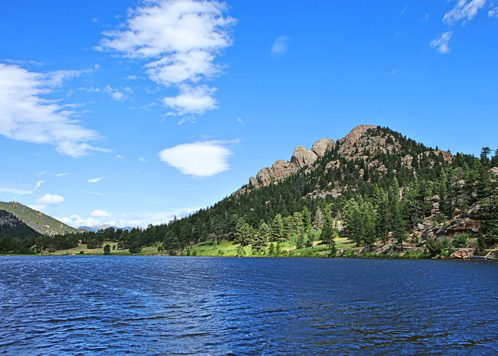 Best Beginner-Friendly Hikes in Estes Park near Riversong Inn Retreat