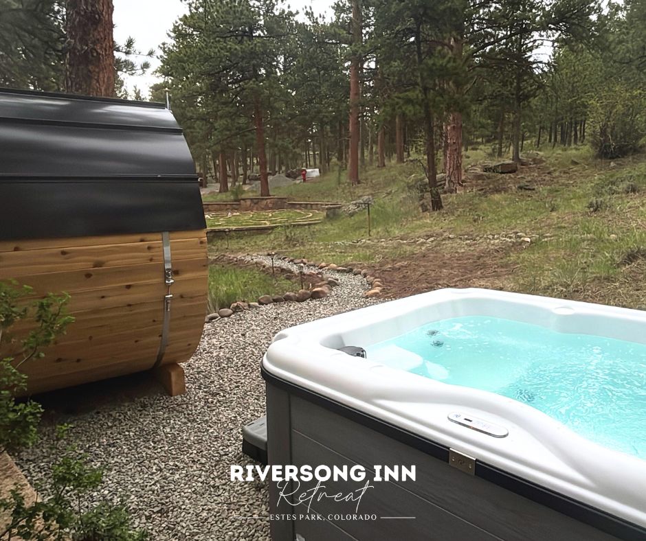 hot tub & outdoor sauna in Estes Park at Riversong Inn Retreat