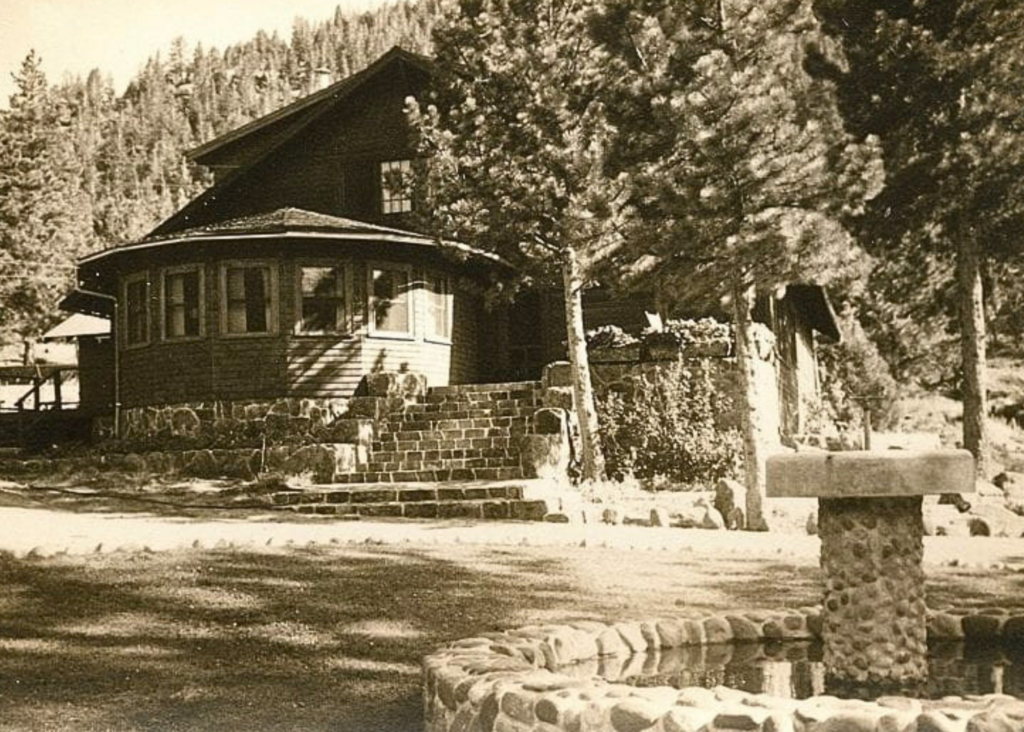 Historic Estes Park Inns